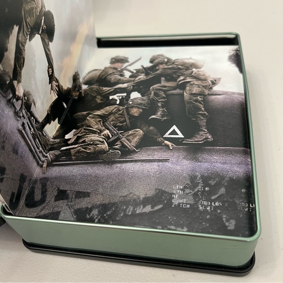 NEW! Band of Brothers Collector’s Metal Tin Edition Box Set - Picture 12 of 12